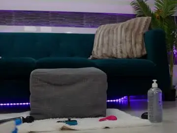 Sexycelline  live sex cam