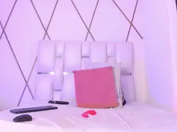 Venuswilds  live sex cam