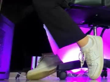 Alma_fenix  live sex cam