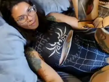 Hailwilds  live sex cam