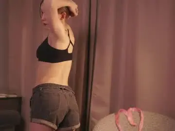 Intheknoww  live sex cam