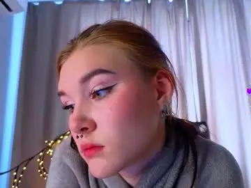 Janet_fish  live sex cam