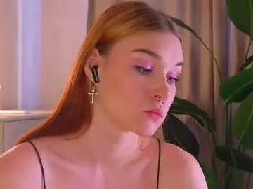 Janet_fish  live sex cam