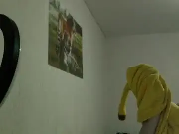 Ketrincold  live sex cam