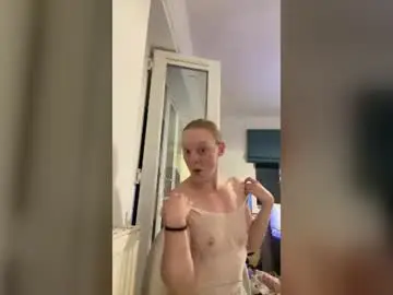 Laceylou598  live sex cam