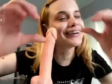 Lili_pup  live sex cam
