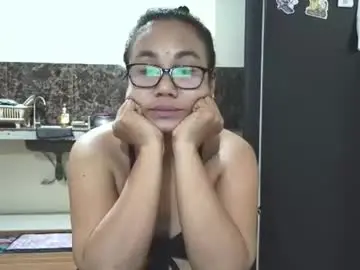 Lovelyquey  live sex cam