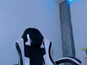 Raven_rouge  live sex cam