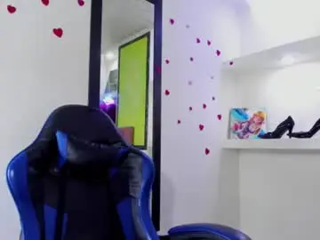 Raven_rouge  live sex cam