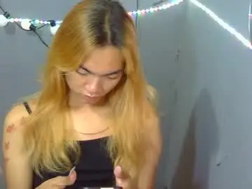 Sexynaughty_gersan  live sex cam