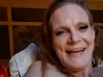 Sonicslut  live sex cam