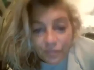 Sweetpablonde  live sex cam