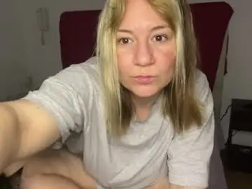 Allisonlove2  live sex cam
