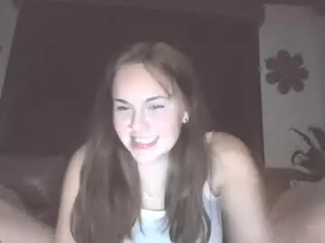 Antonia400  live sex cam