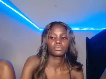 Essy_hero  live sex cam