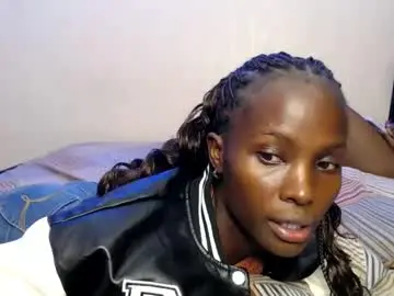 Essy_hero  live sex cam