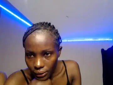 Essy_hero  live sex cam