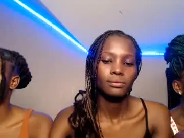 Essy_hero  live sex cam
