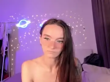 Hottiesteverly  live sex cam