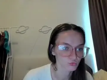 Hottiesteverly  live sex cam