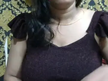Hungrymilf69  live sex cam