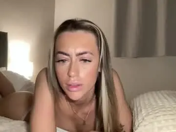 Lilyxobloom  live sex cam