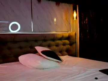 Miacharm1  live sex cam