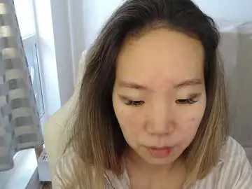 Mira_g  live sex cam