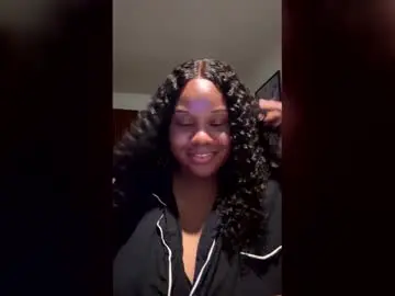 Missvixen30  live sex cam
