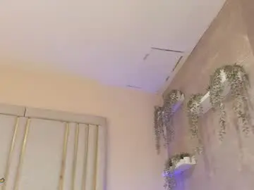 Nahomycarterr  live sex cam