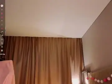 Samanthaginnings  live sex cam