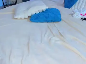 Angesfox  live sex cam
