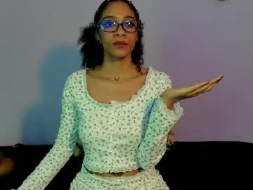 Ari_cowgirl  live sex cam