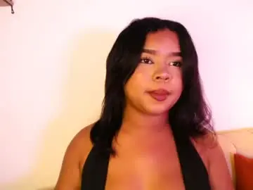 Bellacurvy_1  live sex cam