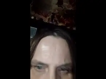 Cristytreat1  live sex cam