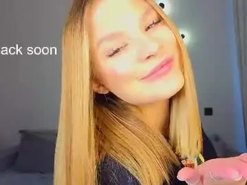 Cutecherry18  live sex cam