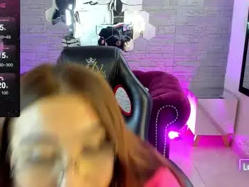 Diamondfox_m  live sex cam