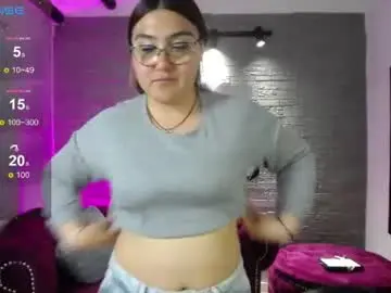 Diamondfox_m  live sex cam