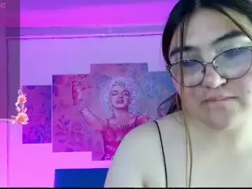 Diamondfox_m  live sex cam