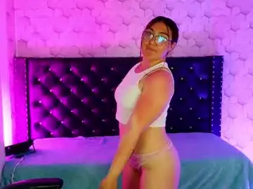Diamondfox_m  live sex cam