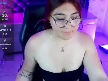 Diamondfox_m  live sex cam