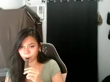 Lartvier69xxx  live sex cam
