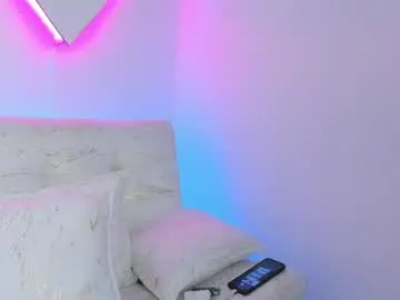 Meganhudson__  live sex cam