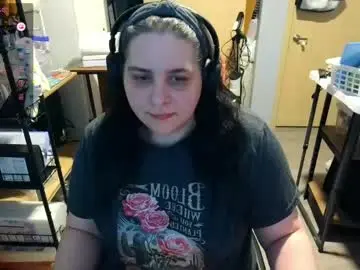 Msbellasnow  live sex cam