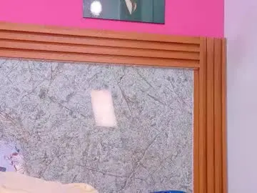 Mysugarmoomy  live sex cam