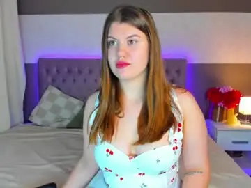 Nikkibust  live sex cam