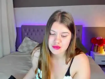 Nikkibust  live sex cam