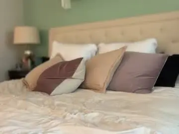 Officiallyonlytams  live sex cam