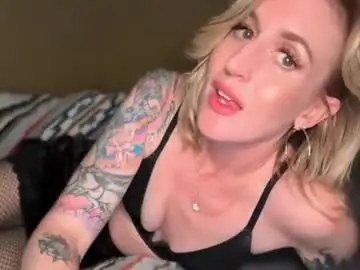 Officiallyonlytams  live sex cam