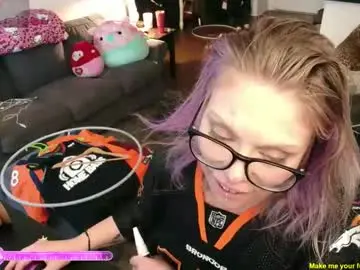 Aliceliddell710  live sex cam